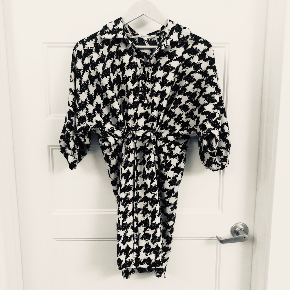 Dora Landa Houndstooth Sheath Dress Cinched Waist